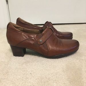 Clark’s brand women’s shoe